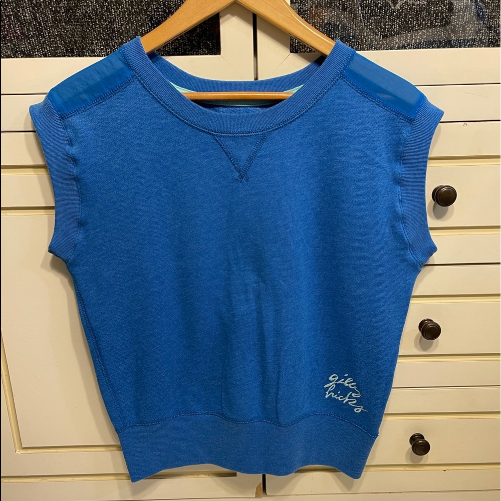 Gilly Hicks Blue Sweatshirt Short sleeve Size M